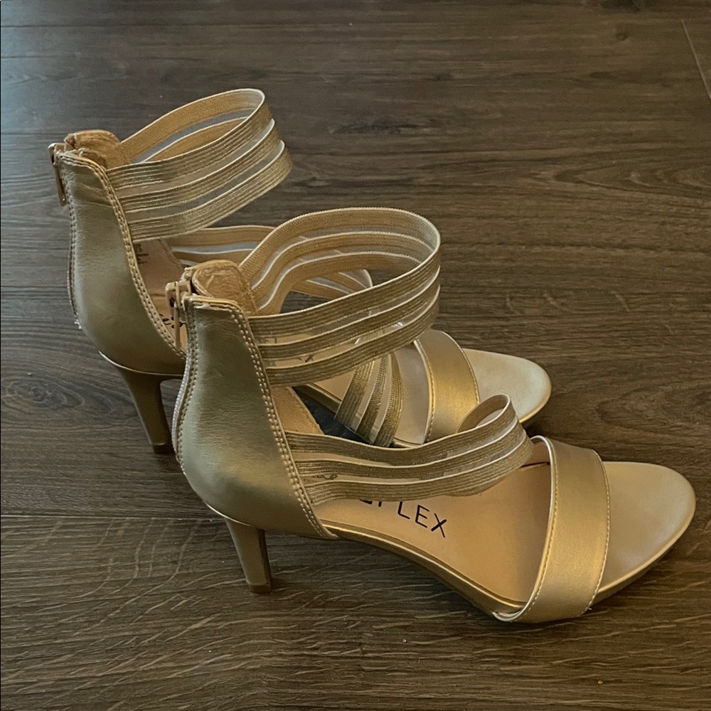 Life Stride Gold Strappy Heels w/ Zipper Closure, Size 7